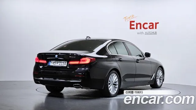 BMW 5 Series G30 — Фото автомобиля 2