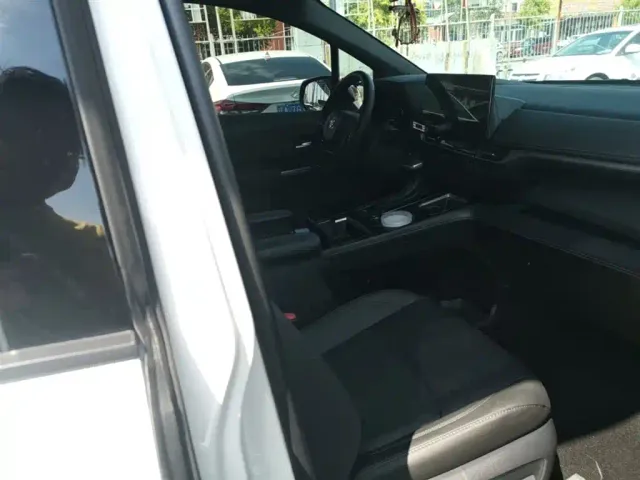 Toyota Sienna — Фото автомобиля 24