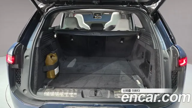 Land Rover Range Rover Sport — Фото автомобиля 23
