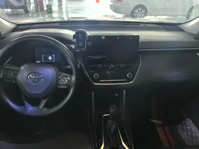 Toyota Corolla Cross — Фото автомобиля 12