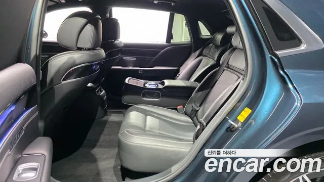 Genesis G90 Бензин 3.5 турбо AWD — Фото автомобиля 11