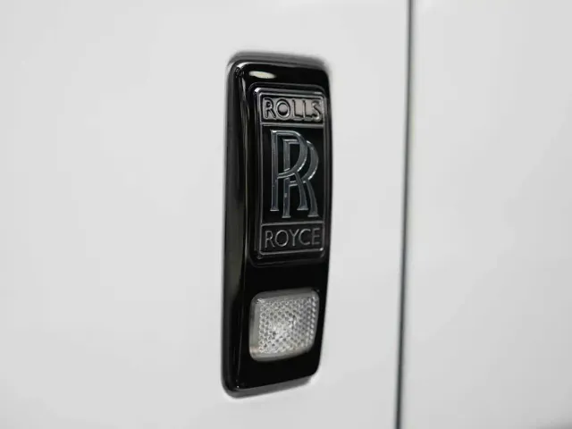 Rolls-Royce Cullinan — Фото автомобиля 9