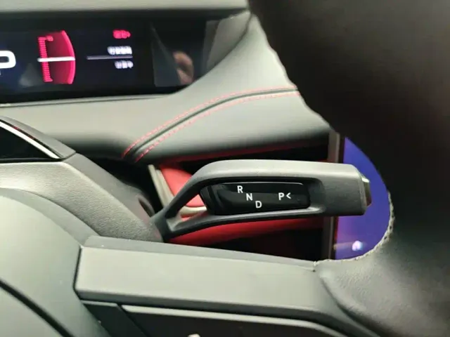 Xiaomi SU7 — Фото автомобиля 13