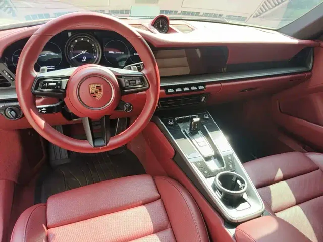 Porsche 911 — Фото автомобиля 12