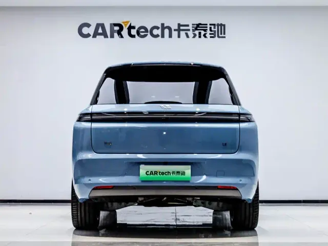 Li Auto L8 — Фото автомобиля 6