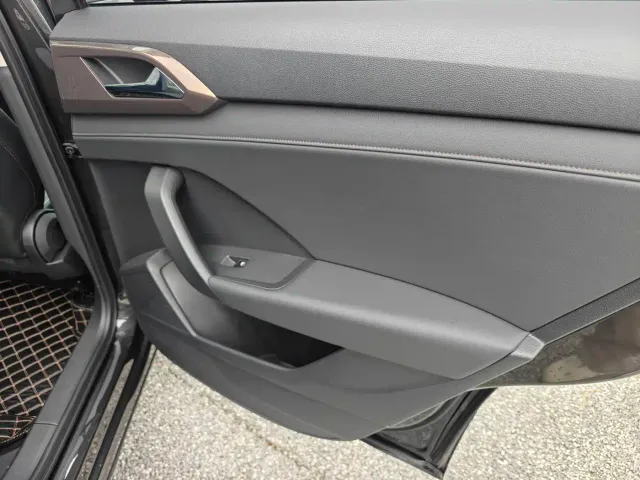 Volkswagen Tharu — Фото автомобиля 19
