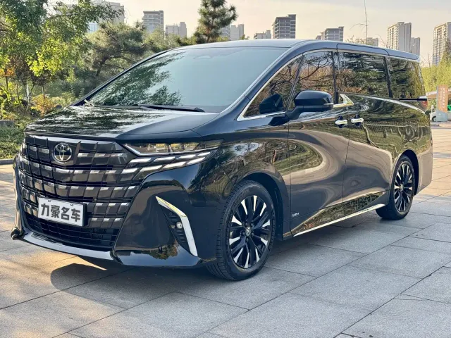 Фотография автомобиля — Toyota Alphard