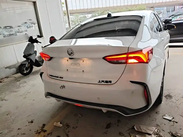 Buick Verano — Фото автомобиля 5