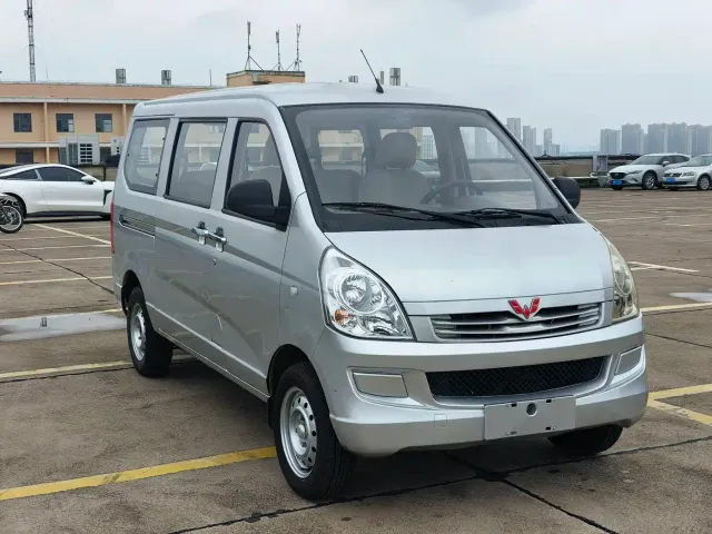 Wuling Rongguang S — Фото автомобиля 2