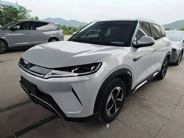 Фотография автомобиля — BYD Yuan UP