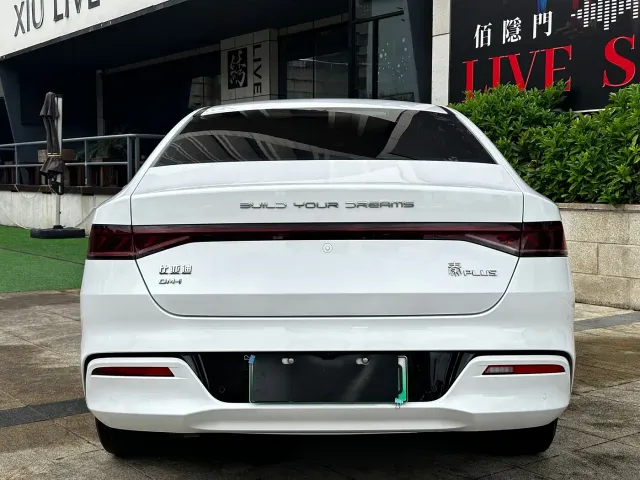 BYD Qin PLUS — Фото автомобиля 8