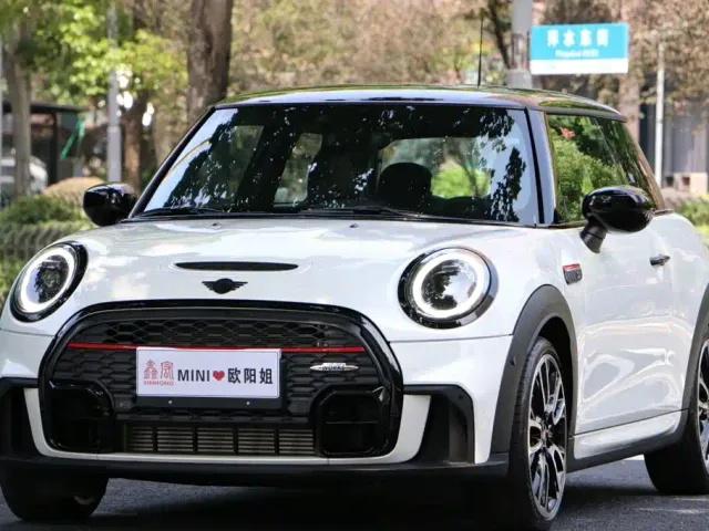 Фотография автомобиля — MINI Hatch