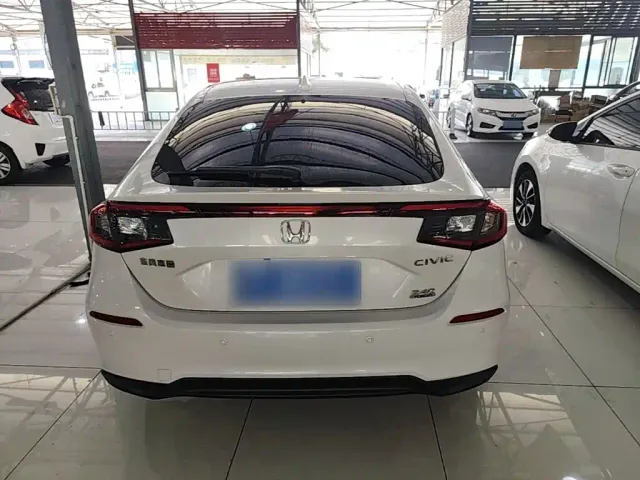 Honda Civic — Фото автомобиля 5