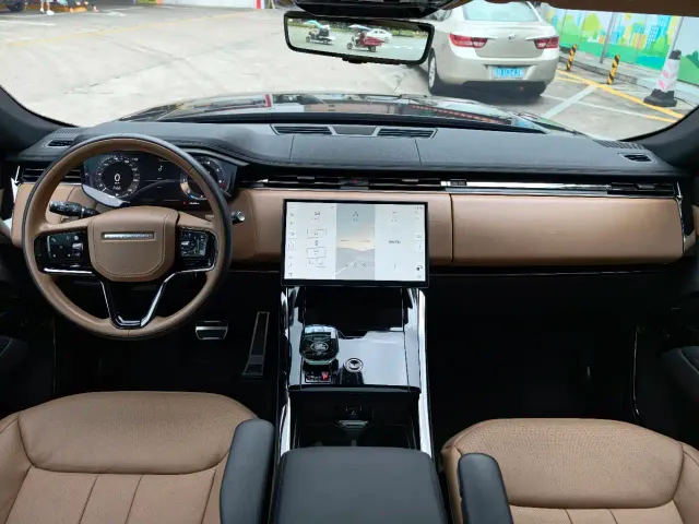Land Rover Range Rover Sport — Фото автомобиля 7