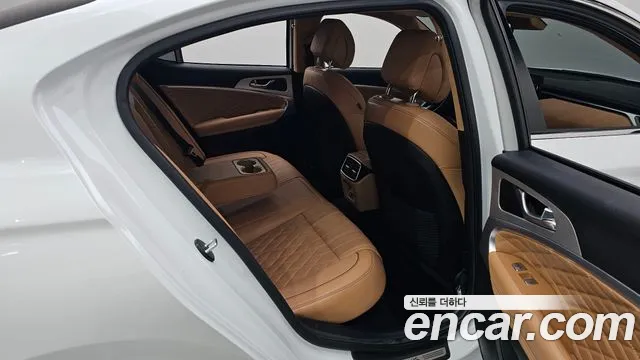 Genesis G70 G70 (New) — Фото автомобиля 11