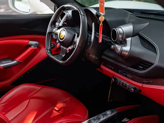 Ferrari F8 — Фото автомобиля 18