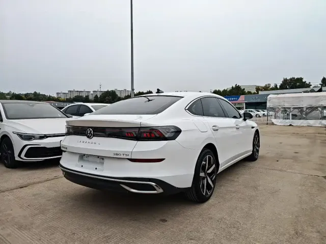 Volkswagen Lamando — Фото автомобиля 3