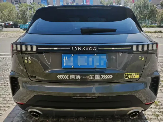 Lynk & Co 06 — Фото автомобиля 5