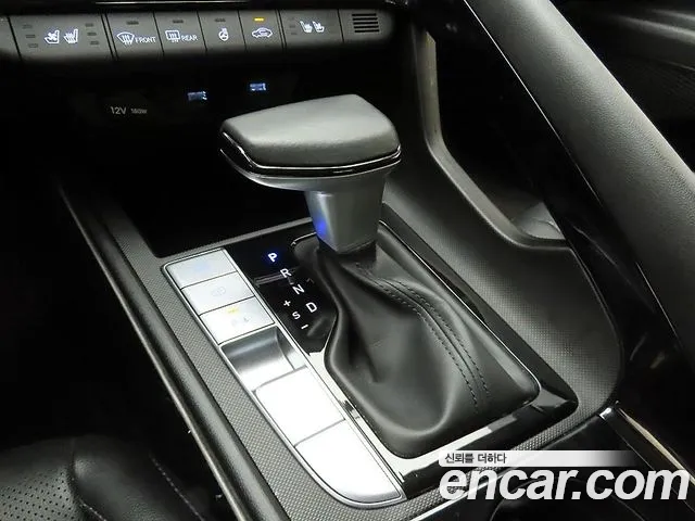 Hyundai Avante CN7 — Фото автомобиля 10
