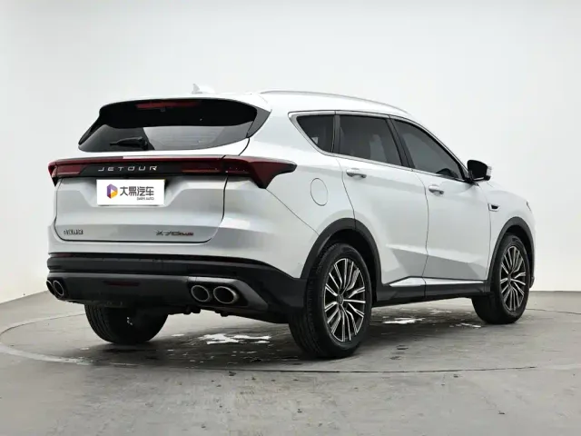 Jetour X70 Plus — Фото автомобиля 3