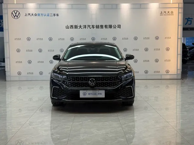 Volkswagen Passat — Фото автомобиля 11