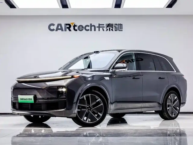 Li Auto L8 — Фото автомобиля 2
