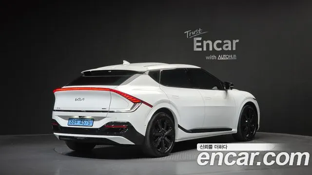 Фотография автомобиля — Kia EV6