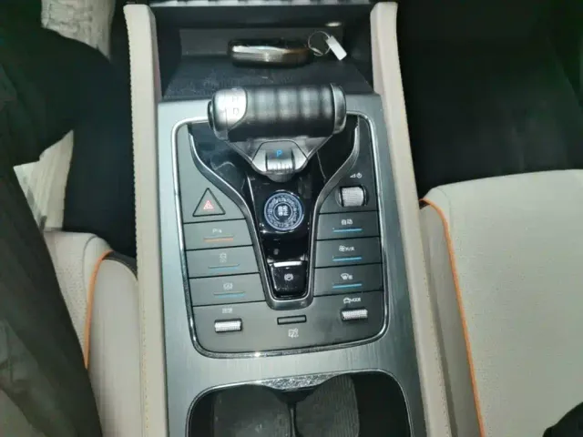 BYD Yuan PLUS — Фото автомобиля 13