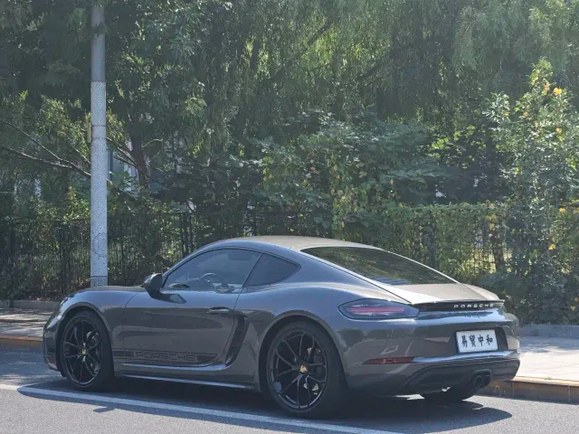 Porsche 718 — Фото автомобиля 3