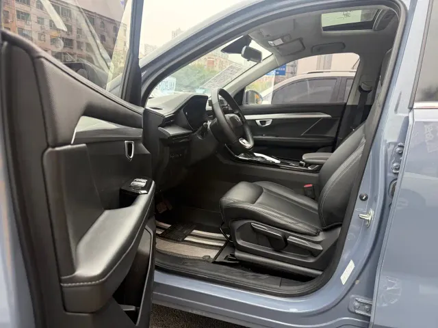 Wuling Asta — Фото автомобиля 10