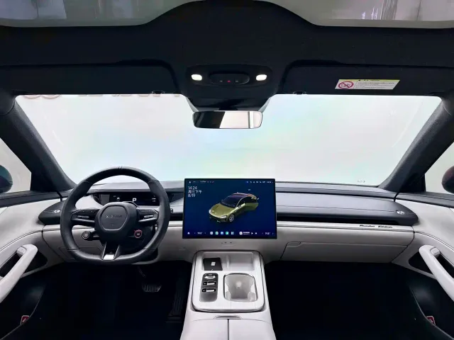Xiaomi SU7 — Фото автомобиля 3