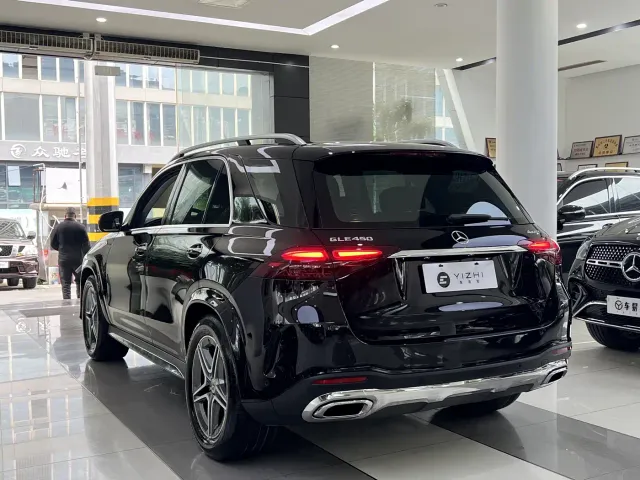Mercedes-Benz GLE-Class — Фото автомобиля 4