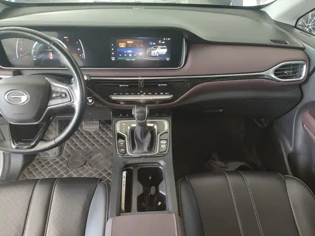 GAC Trumpchi M6 — Фото автомобиля 12