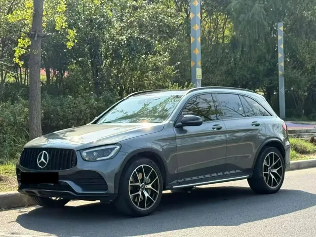 Фотография автомобиля — Mercedes-Benz GLC-Class AMG