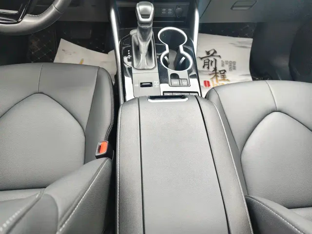 Toyota Highlander — Фото автомобиля 7