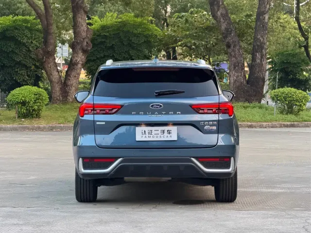 Ford Lingrui — Фото автомобиля 6
