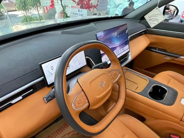 Dongfeng eπ 008 — Фото автомобиля 4