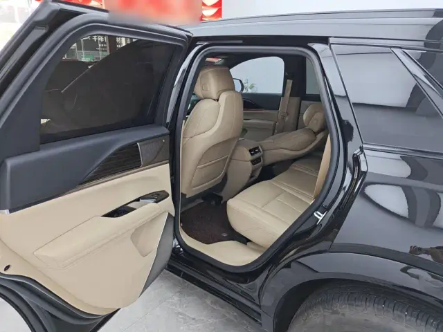 Cadillac XT5 — Фото автомобиля 16