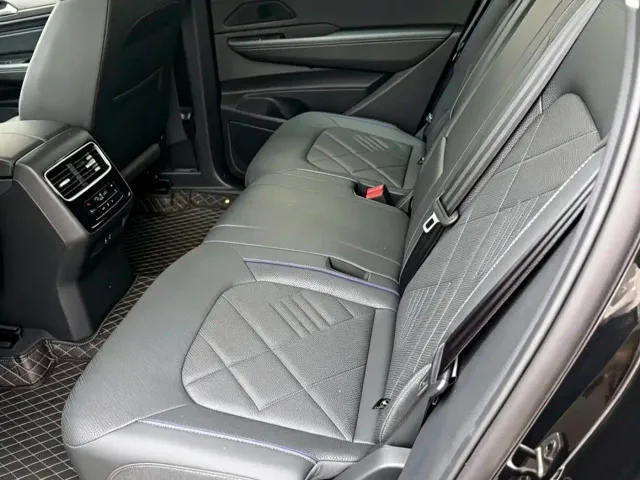 Volkswagen Volkswagen Talagon — Фото автомобиля 3