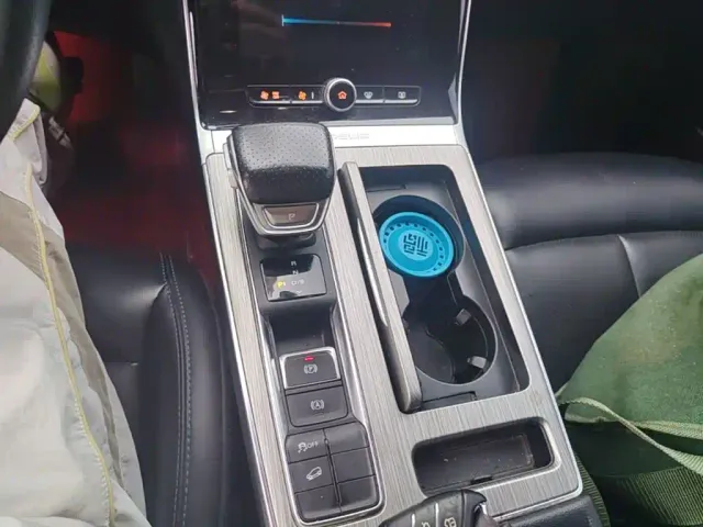 Roewe RX5 — Фото автомобиля 13