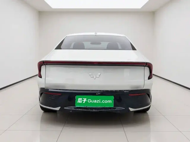 Wuling Starlight — Фото автомобиля 3