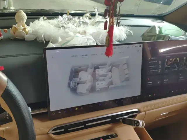 Voyah Auto Voyah Dreamer 2025 PHEV AWD Excellent Kunpeng Edition — Фото автомобиля 12