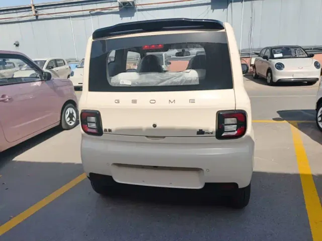 Geely Panda — Фото автомобиля 5