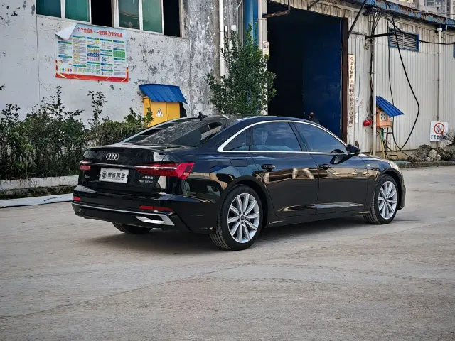 Audi A6L — Фото автомобиля 7