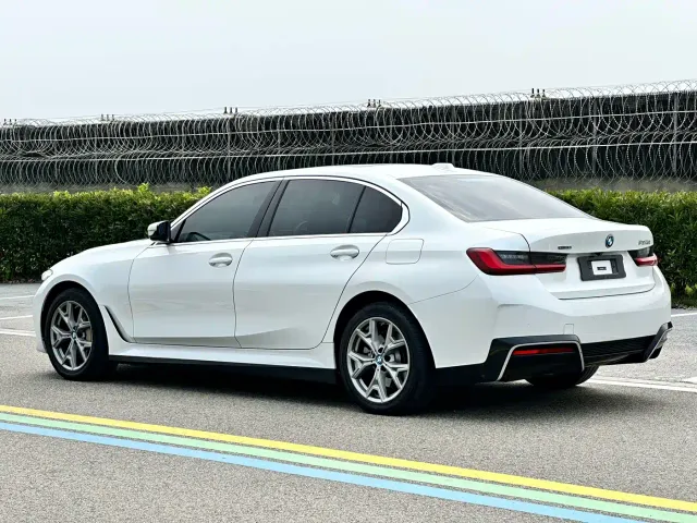 BMW i3 — Фото автомобиля 9