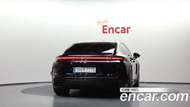 Porsche Panamera — Фото автомобиля 4