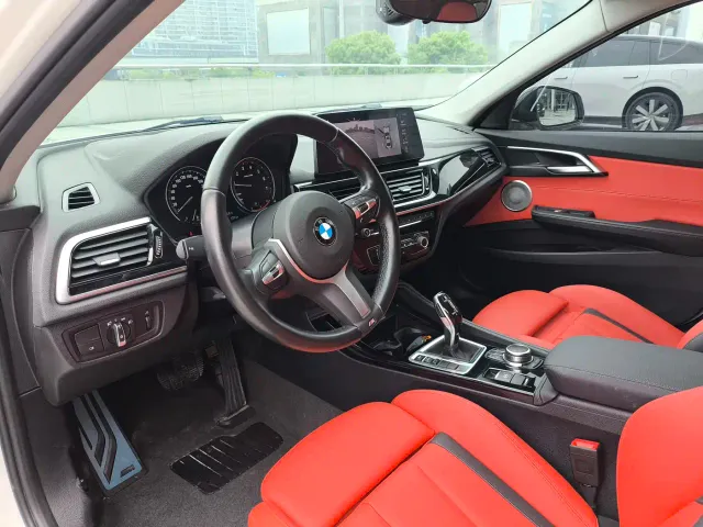 BMW 1 Series — Фото автомобиля 12