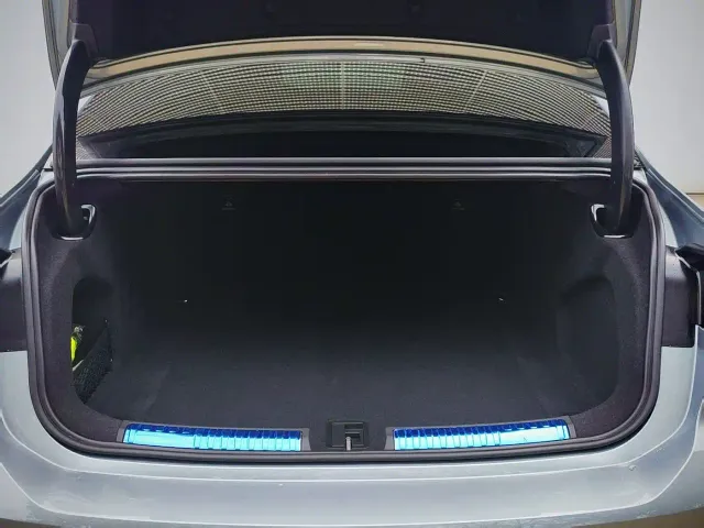 Audi A6L — Фото автомобиля 29