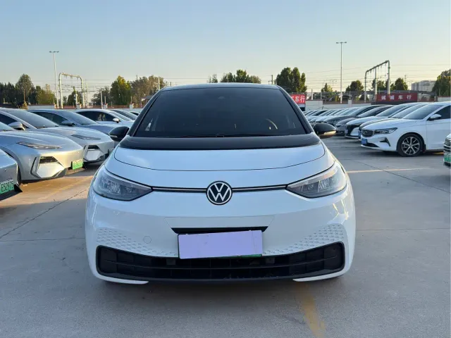 Volkswagen ID.3 — Фото автомобиля 2