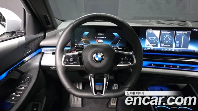 BMW 5 Series G60 — Фото автомобиля 19